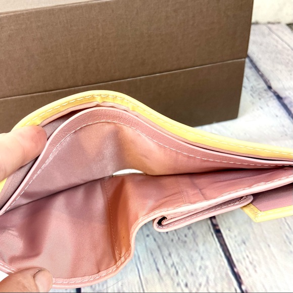 Christian Dior Pink Trotteur wallet with bag charm keychain - Picture 14 of 15